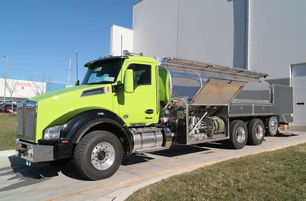 Waste Oil Recovery Vehicle